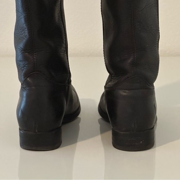 FRYE - Picture 9 of 10